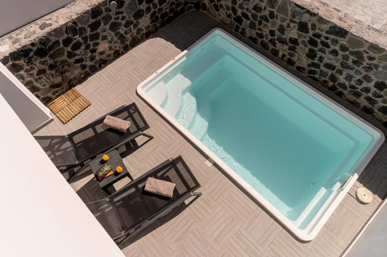 Santorossa Luxury Villas Emporio  ภายนอก รูปภาพ