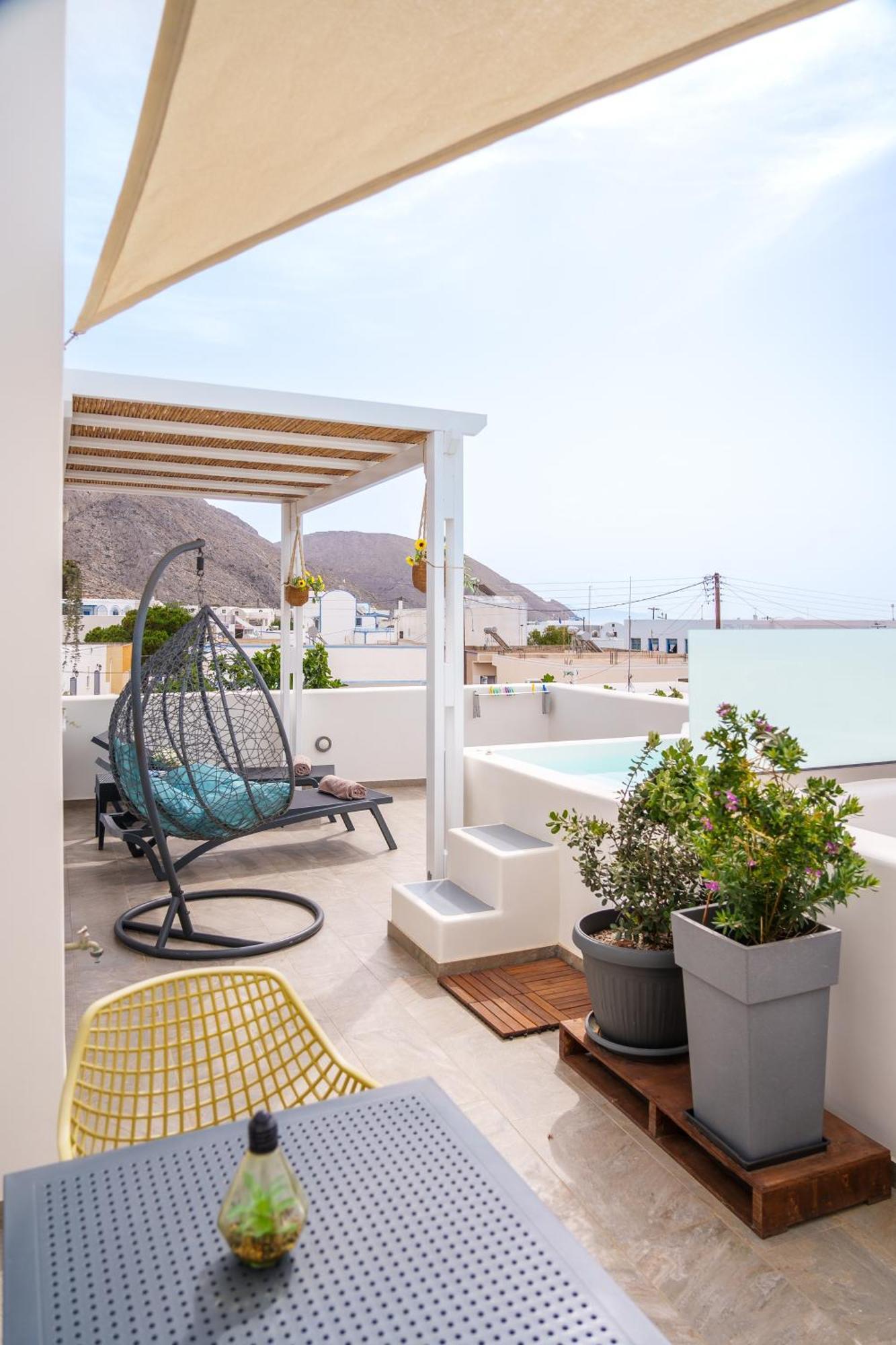 Santorossa Luxury Villas Emporio  ภายนอก รูปภาพ