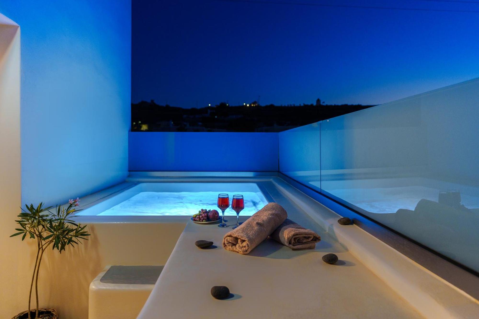 Santorossa Luxury Villas Emporio  ภายนอก รูปภาพ